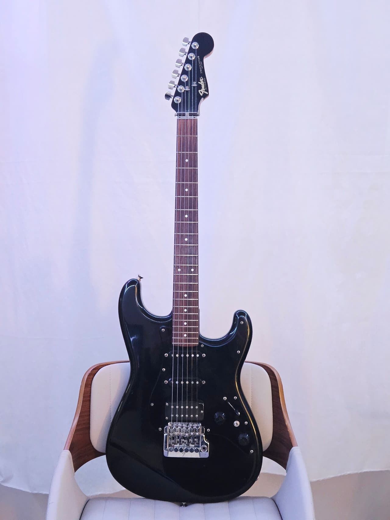 80s Fender Stratocaster, photo 1