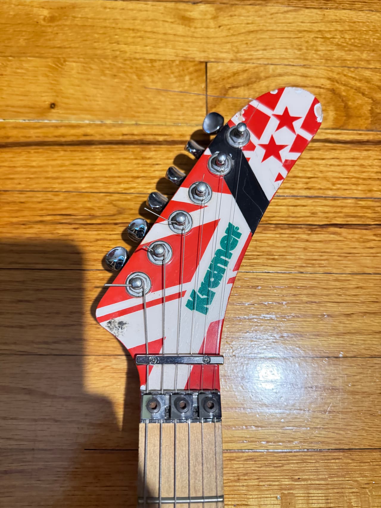 EVH Clone, photo 4